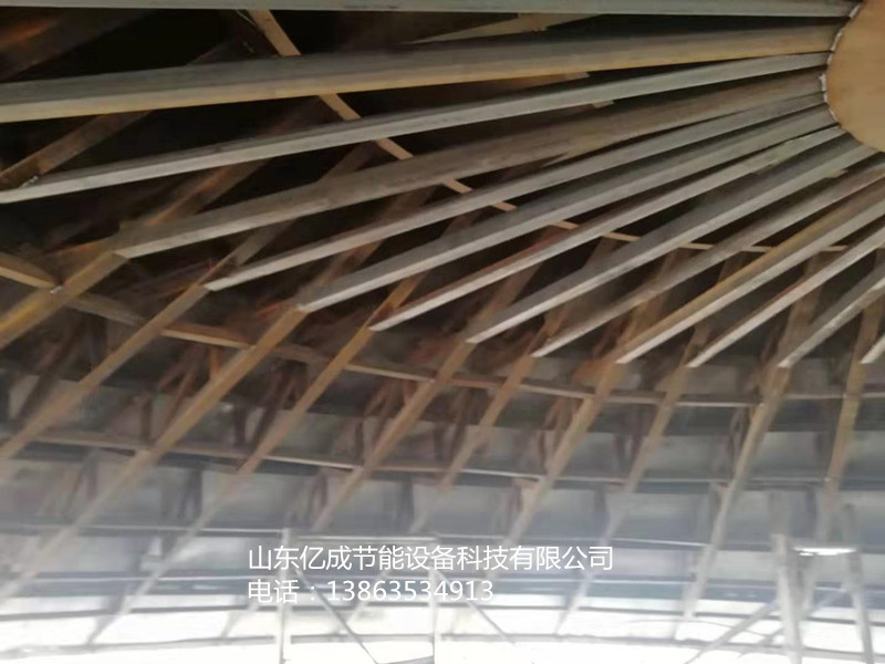 施工现场图：库顶施工